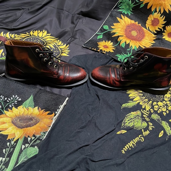 VINTAGE Red Rub Off Dr Martens size 7 - Picture 7 of 10